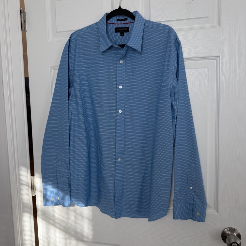 Banana Republic Light Blue Dress Shirt